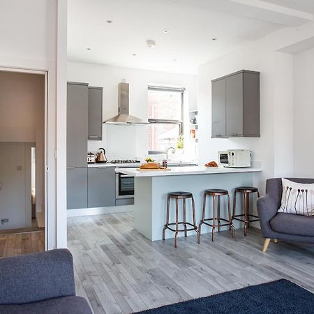 Modern Luxury Apartment, Sleeps 6, Best Location Belfast Zewnętrze zdjęcie