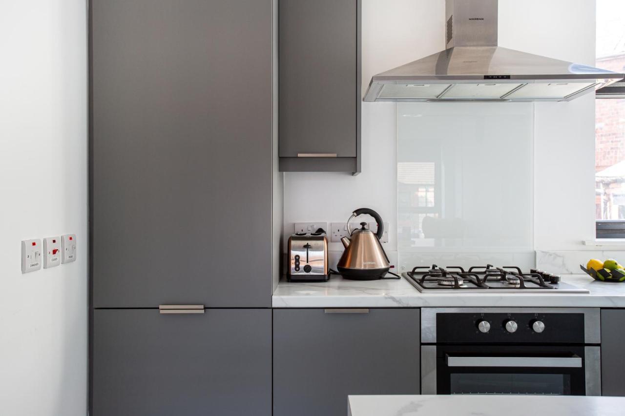 Modern Luxury Apartment, Sleeps 6, Best Location Belfast Zewnętrze zdjęcie