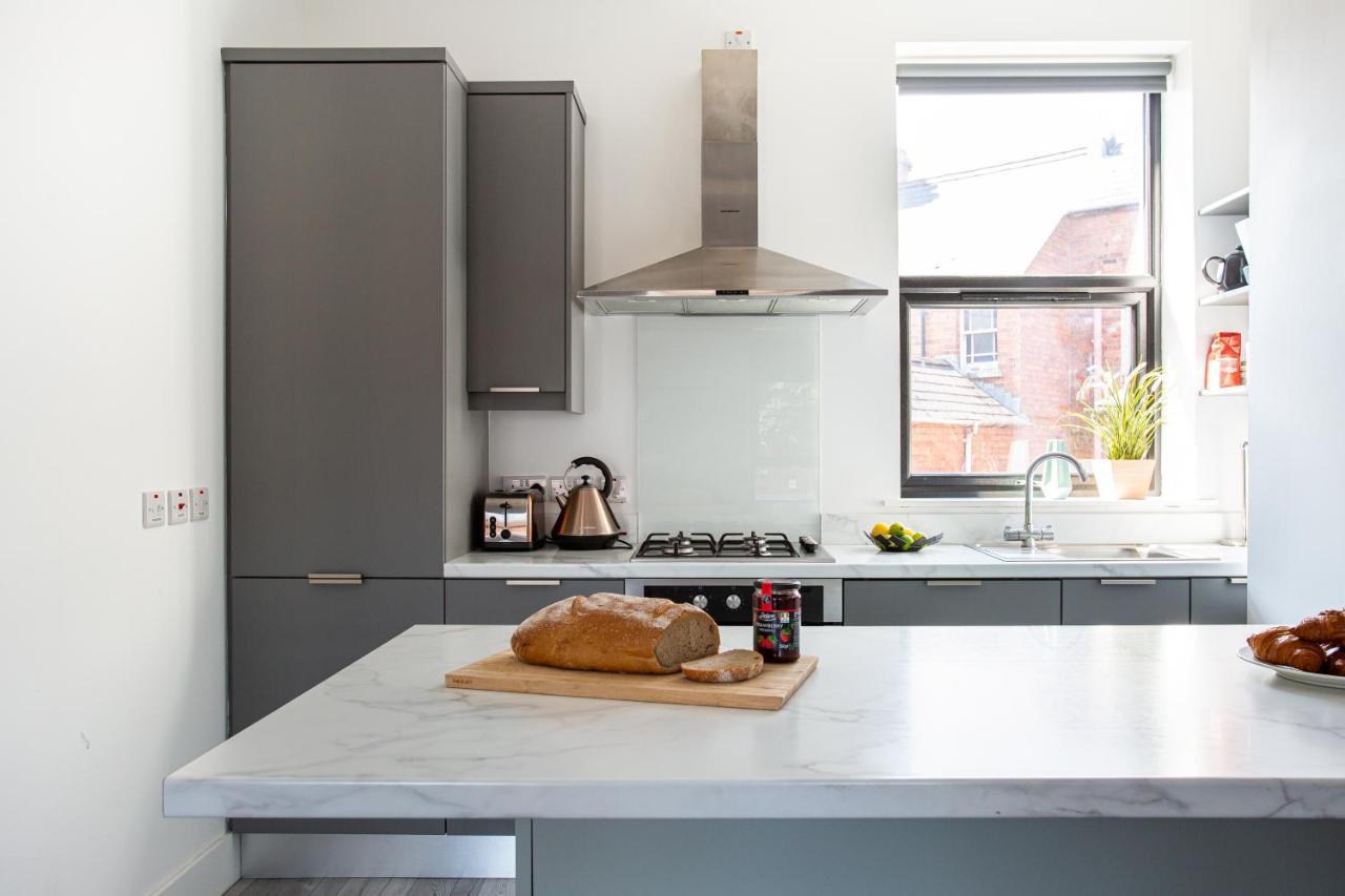 Modern Luxury Apartment, Sleeps 6, Best Location Belfast Zewnętrze zdjęcie